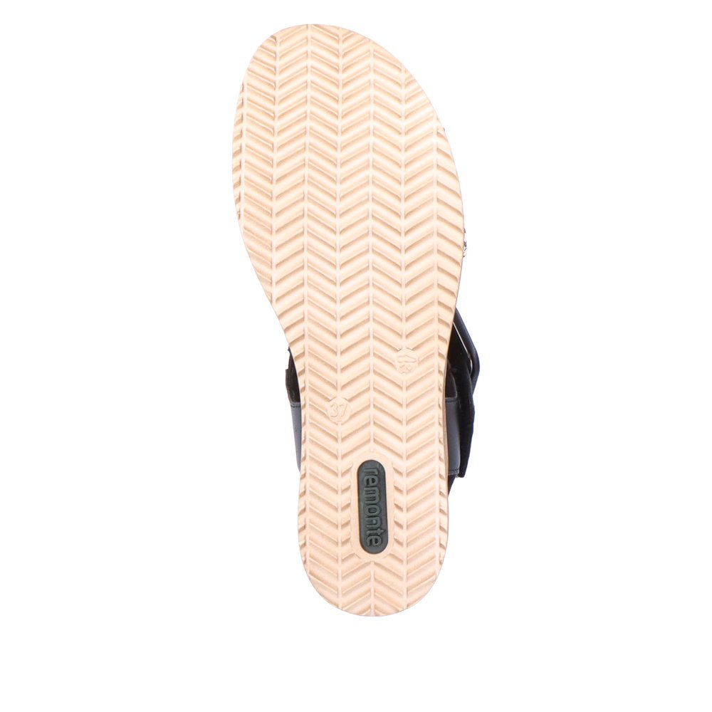remonte sandales compensées noires femmes D6453-01 avec fermeture velcro. Semelle extérieure de la chaussure.