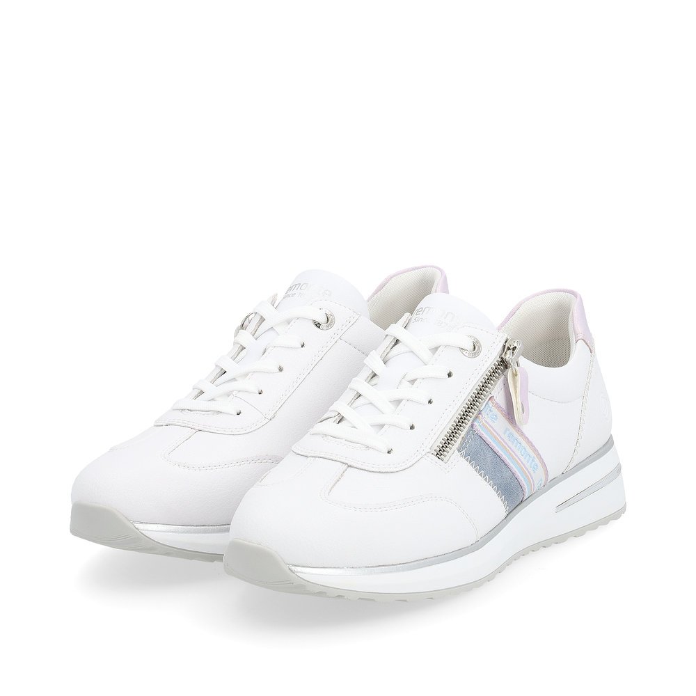 White remonte women´s sneakers D1G02-80 with zipper and soft exchangeable footbed. Shoes laterally.