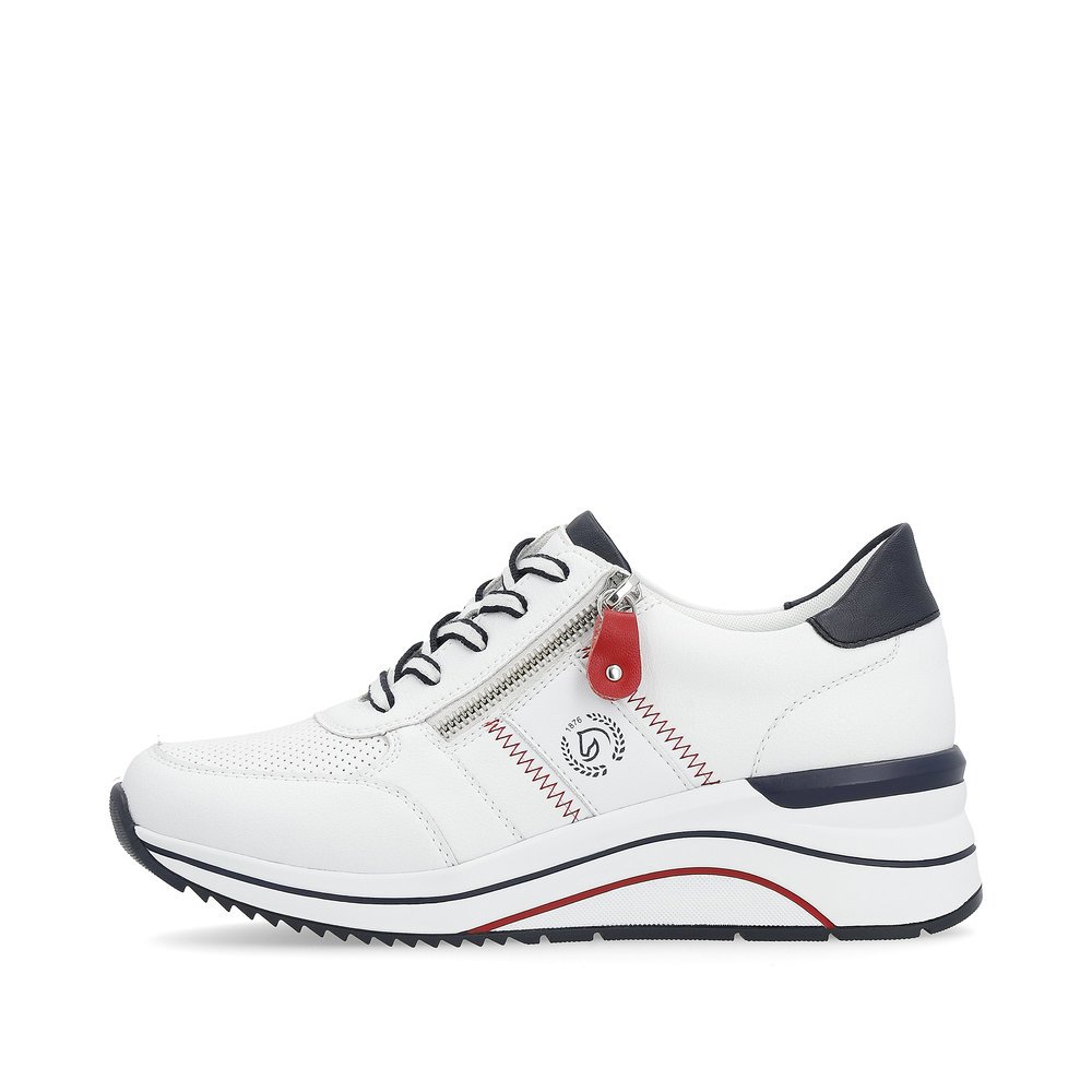 White remonte women´s sneakers D0T04-81 with zipper and extra width H. Outside of the shoe.