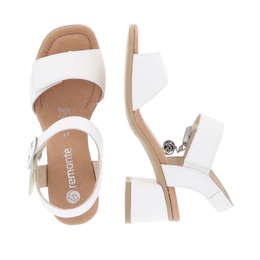 White remonte women´s strap sandals D1K51-80 with hook and loop fastener. Shoe from the top, lying.