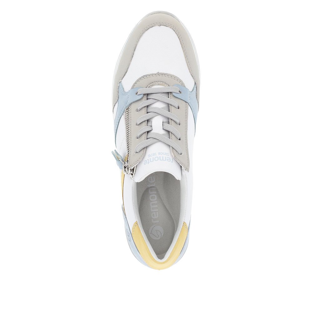White remonte women´s sneakers D1323-81 with a zipper and comfort width G. Shoe from the top.