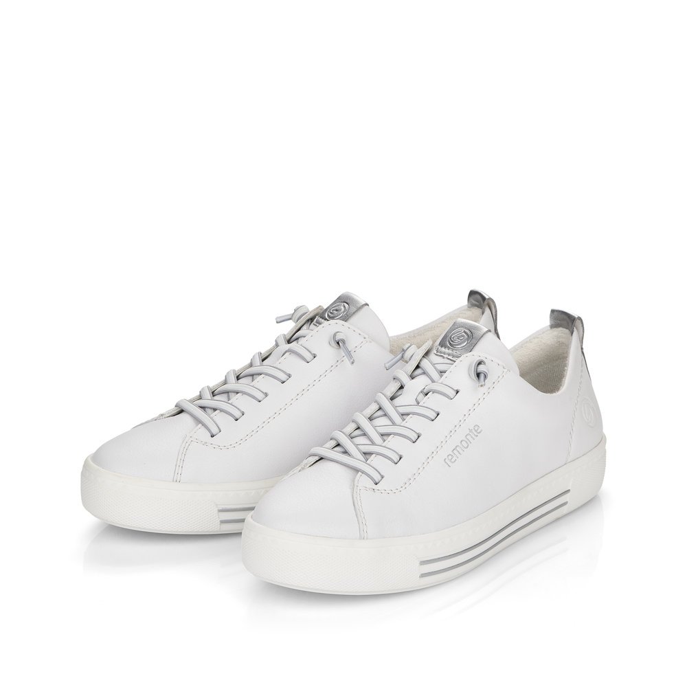 White remonte women´s sneakers D0913-80 with lacing and comfort width G. Shoes laterally.