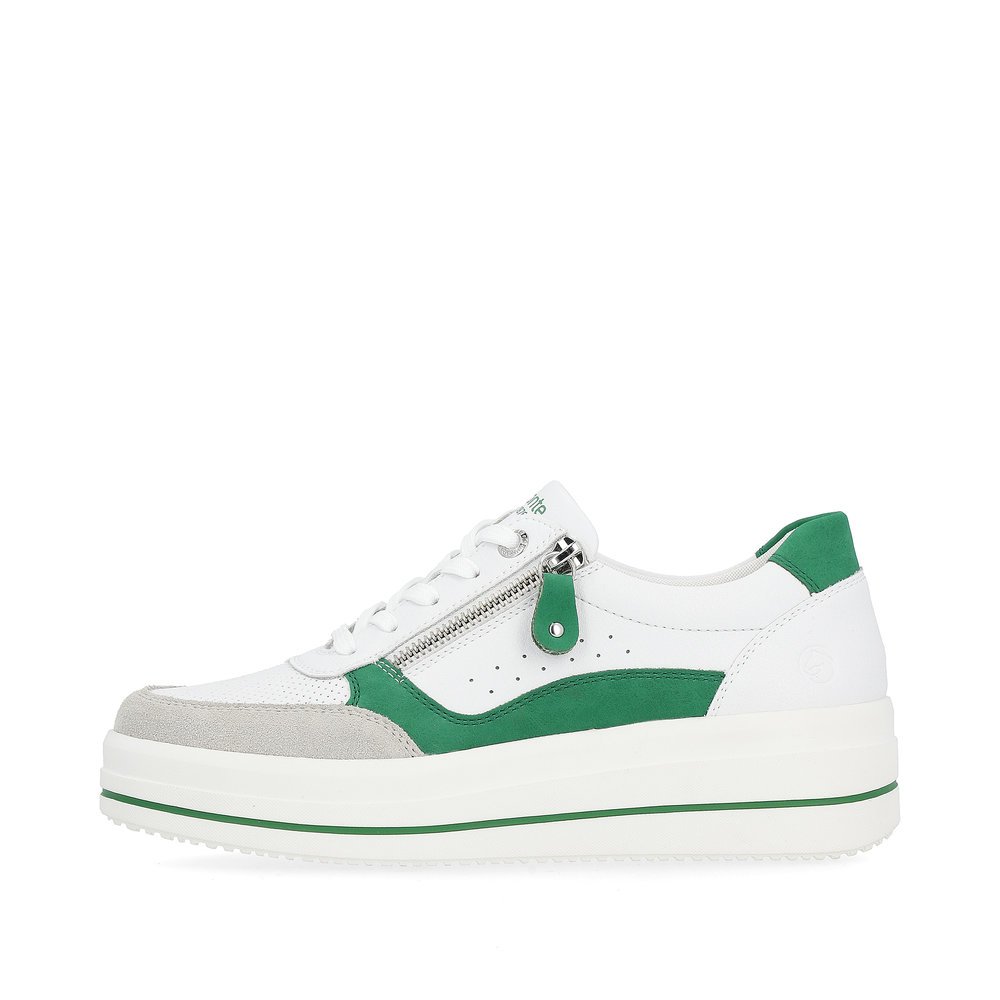White remonte women´s sneakers D1C00-80 with zipper and comfort width G. Outside of the shoe.