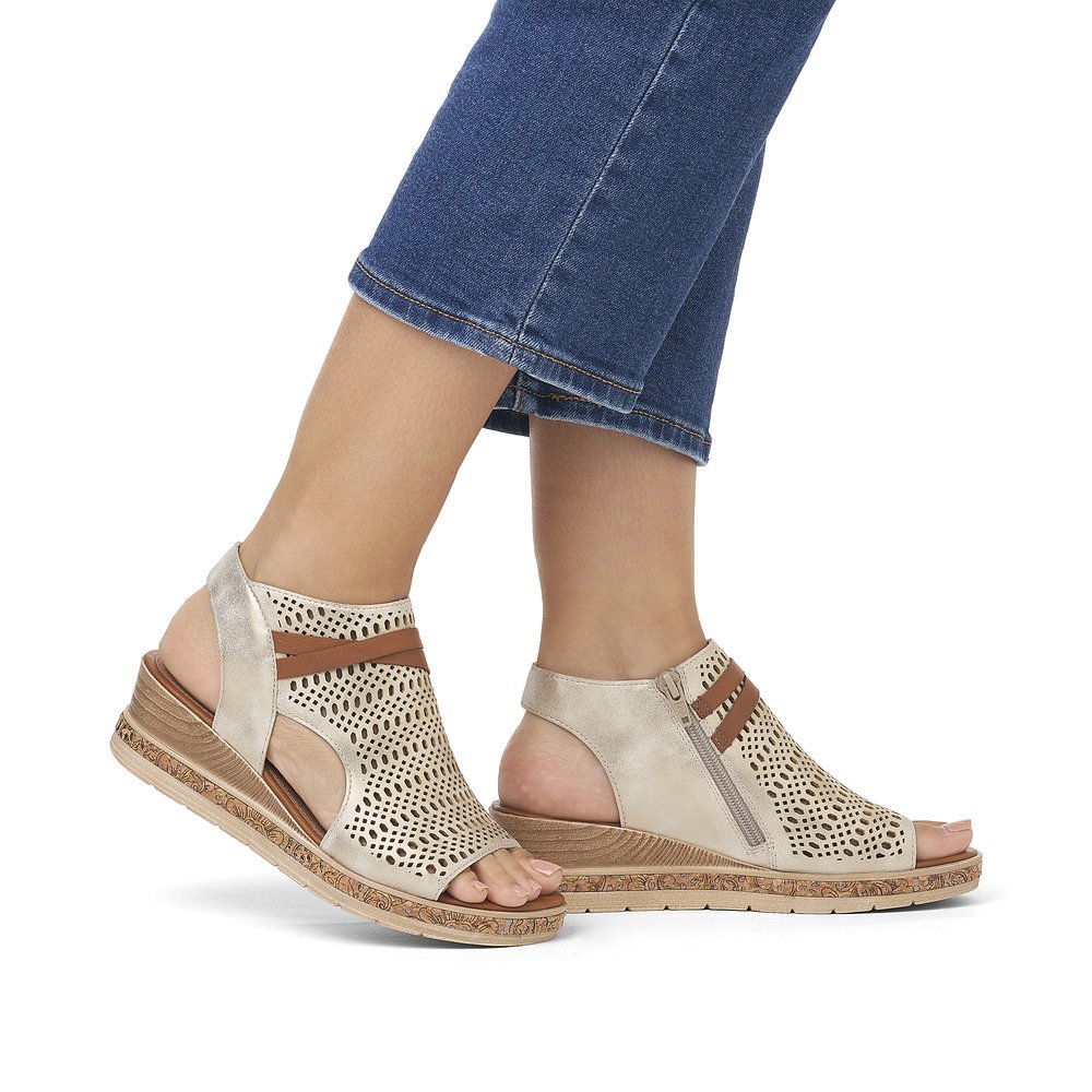 remonte sandales compensées beiges femmes D3075-60 avec fermeture éclair. Chaussure au pied.