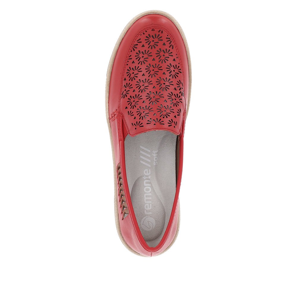 remonte chaussons rouges femmes D1F06-33 avec un insert élastique. Chaussure vue de dessus.