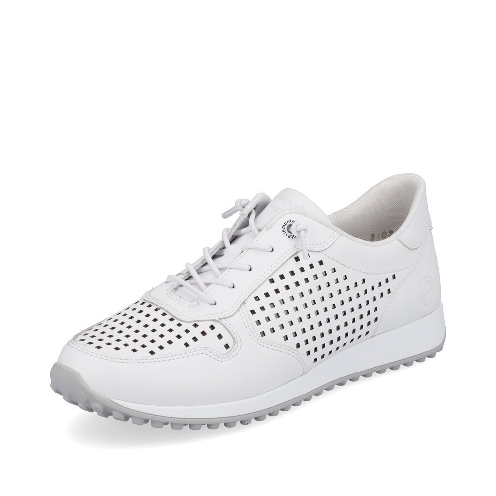 Weiße remonte Damen Sneaker D3103-81 mit Schnürung sowie Löcheroptik. Schuh seitlich schräg.