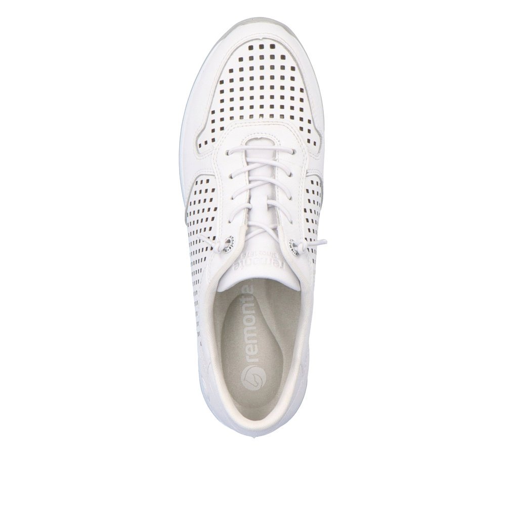 Weiße remonte Damen Sneaker D3103-81 mit Schnürung sowie Löcheroptik. Schuh von oben.