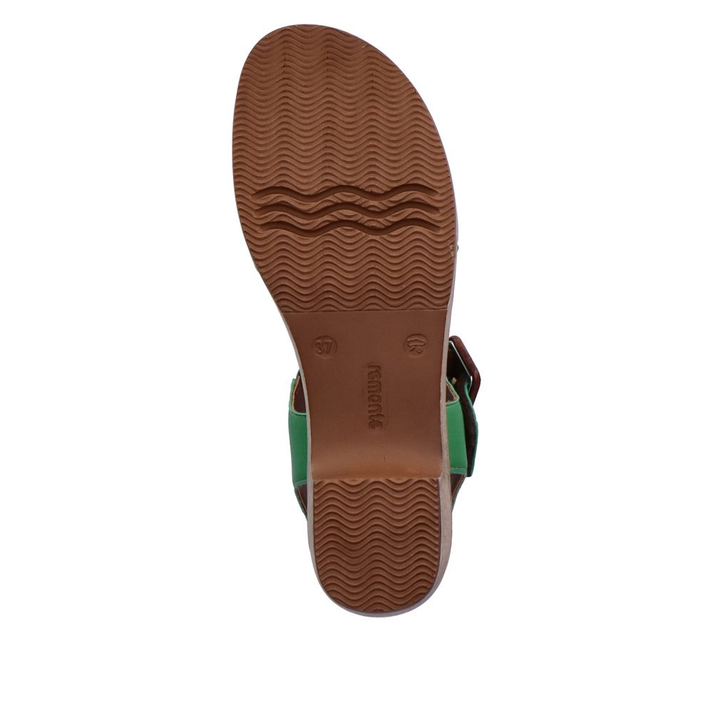 Emerald green remonte women´s strap sandals D0N52-52 with a hook and loop fastener. Outsole of the shoe.