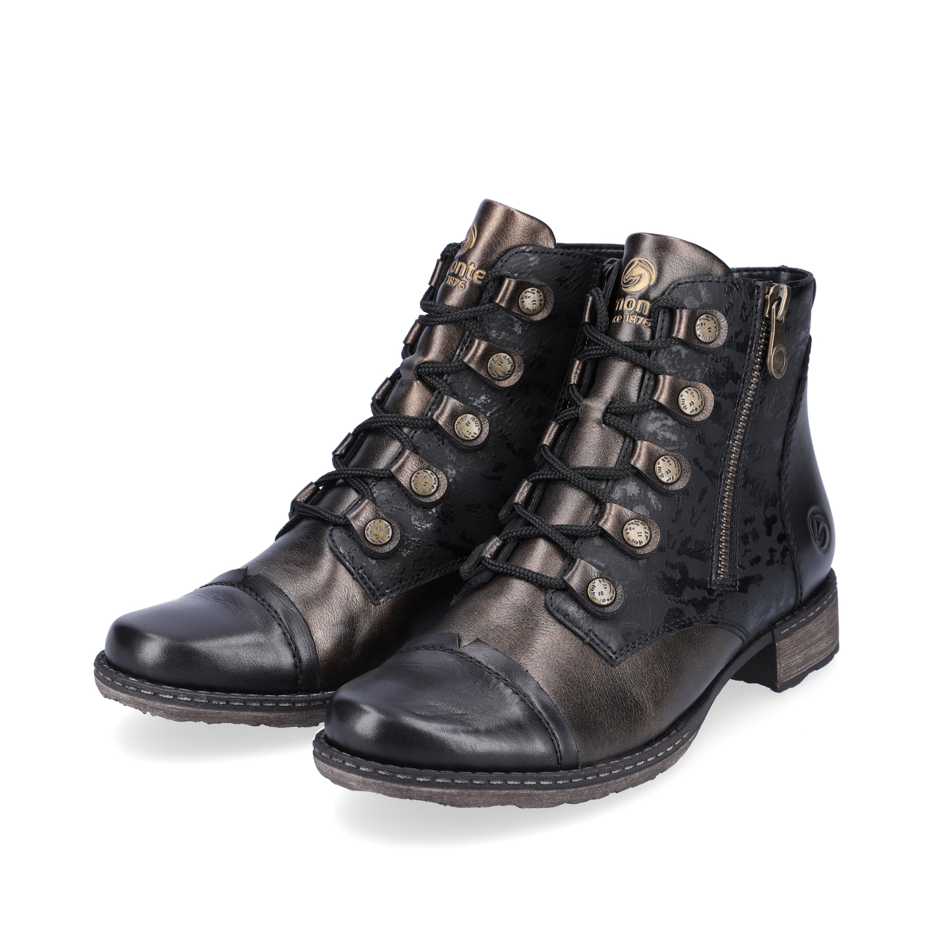 Black remonte women´s lace-up boots D4391-02 with hard-wearing profile sole. Shoe laterally