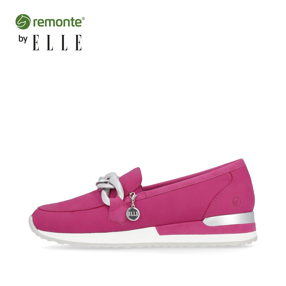 Pink remonte women´s loafers R2544-32 with silver chain. Outside of the shoe.