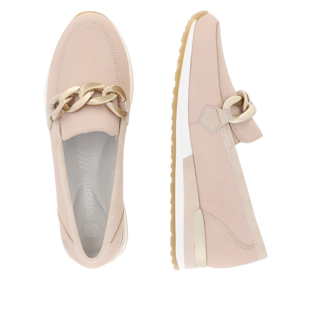 Beige pink remonte women´s loafers R2544-31 with golden chain. Shoe from the top, lying.