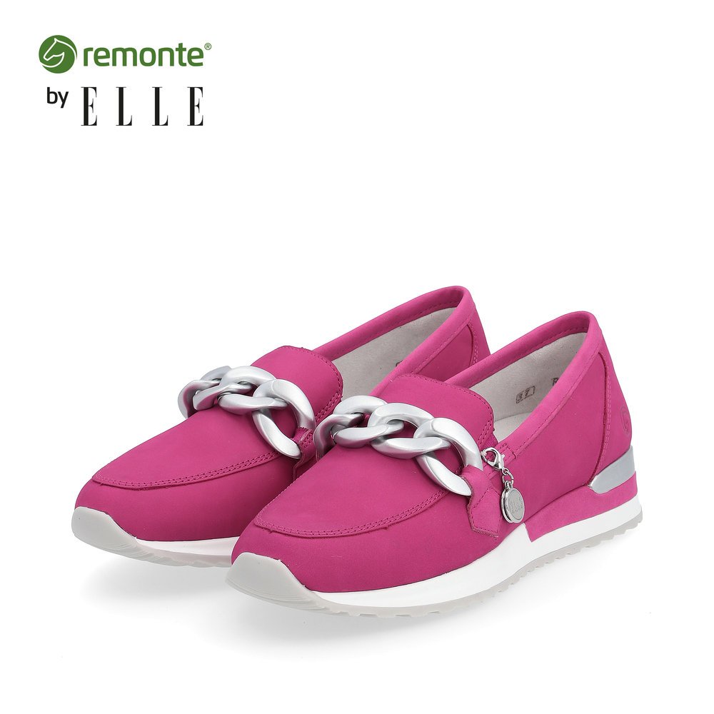 Pink remonte women´s loafers R2544-32 with silver chain. Shoes laterally.
