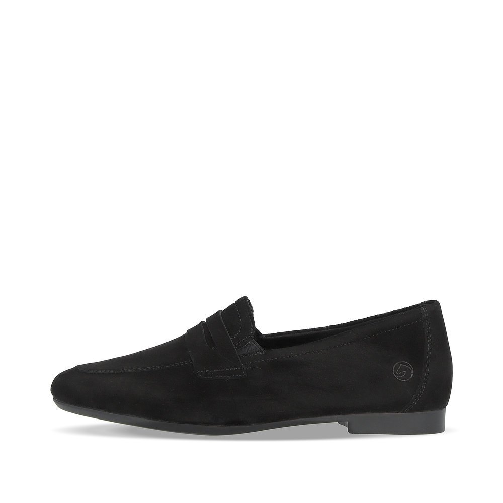 Night black remonte women´s loafers D0K02-00 with an elastic insert. Outside of the shoe.