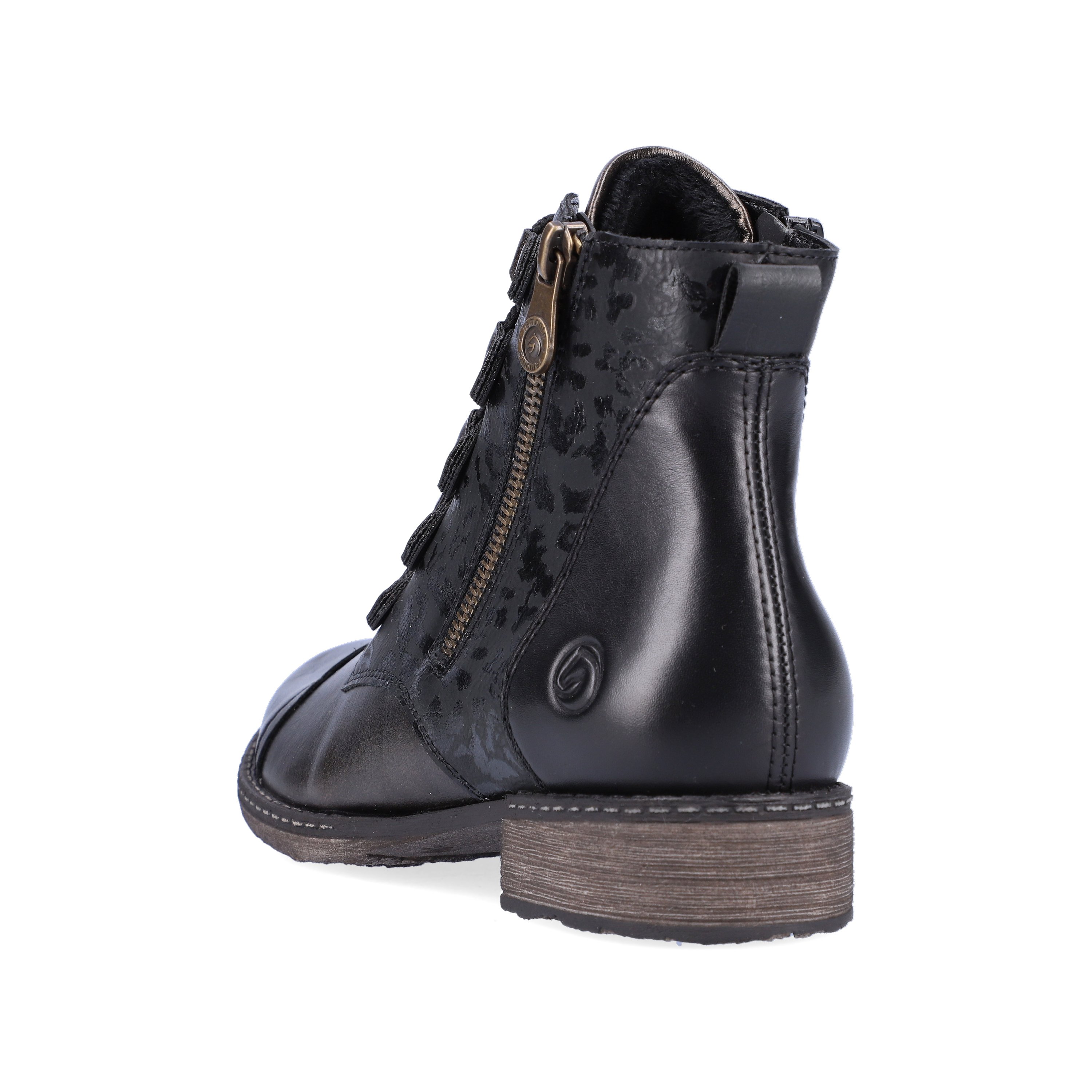 Black remonte women´s lace-up boots D4391-02 with hard-wearing profile sole. Shoe from the back