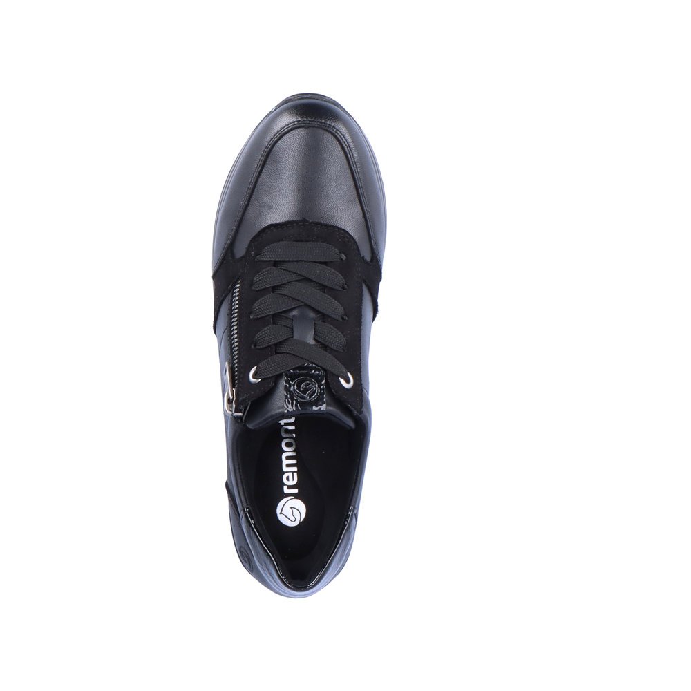 Schwarze remonte Damen Sneaker D1316-02 mit Reißverschluss sowie Komfortweite G. Schuh von oben.