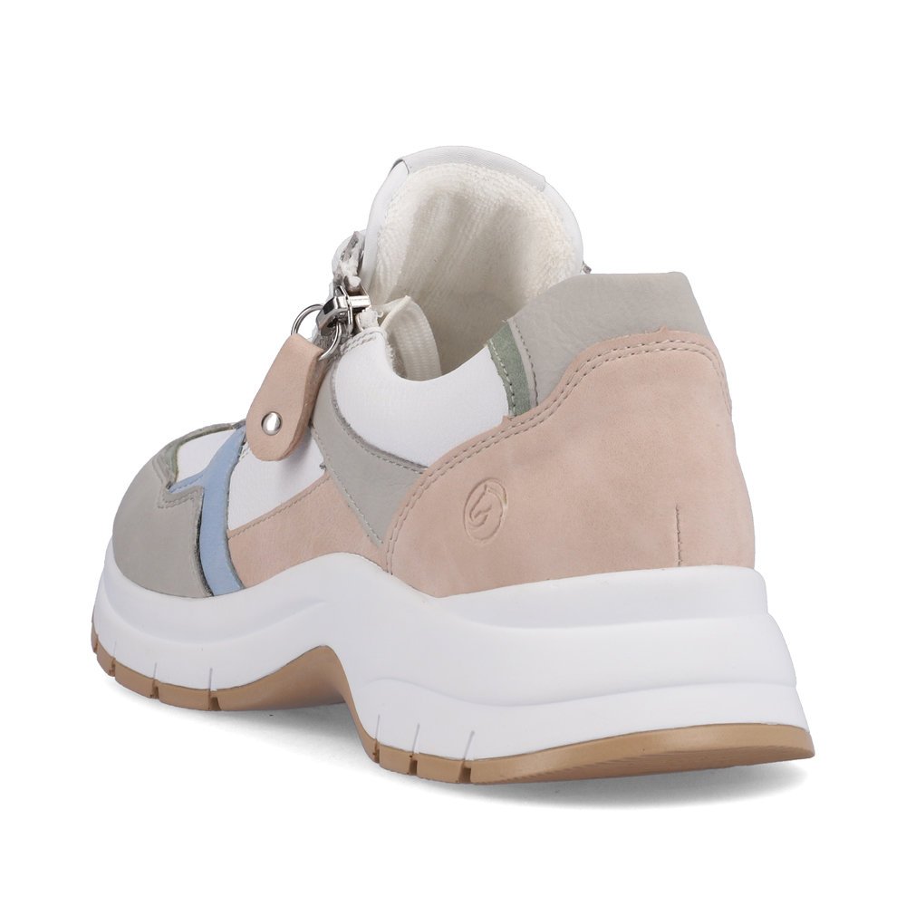 White remonte women´s sneakers D0G02-80 with a zipper and extra width H. Shoe from the back.