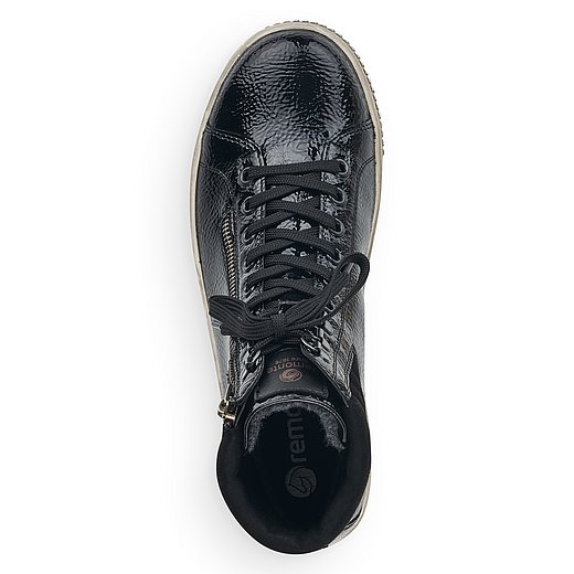 Schwarze Stiefeletten leicht wärmend aus Lacklederimitat mit Reißverschluss und Schnürung, wasserabweisendem Remonte TEX und Wechselfußbett. Schuh von oben. 
