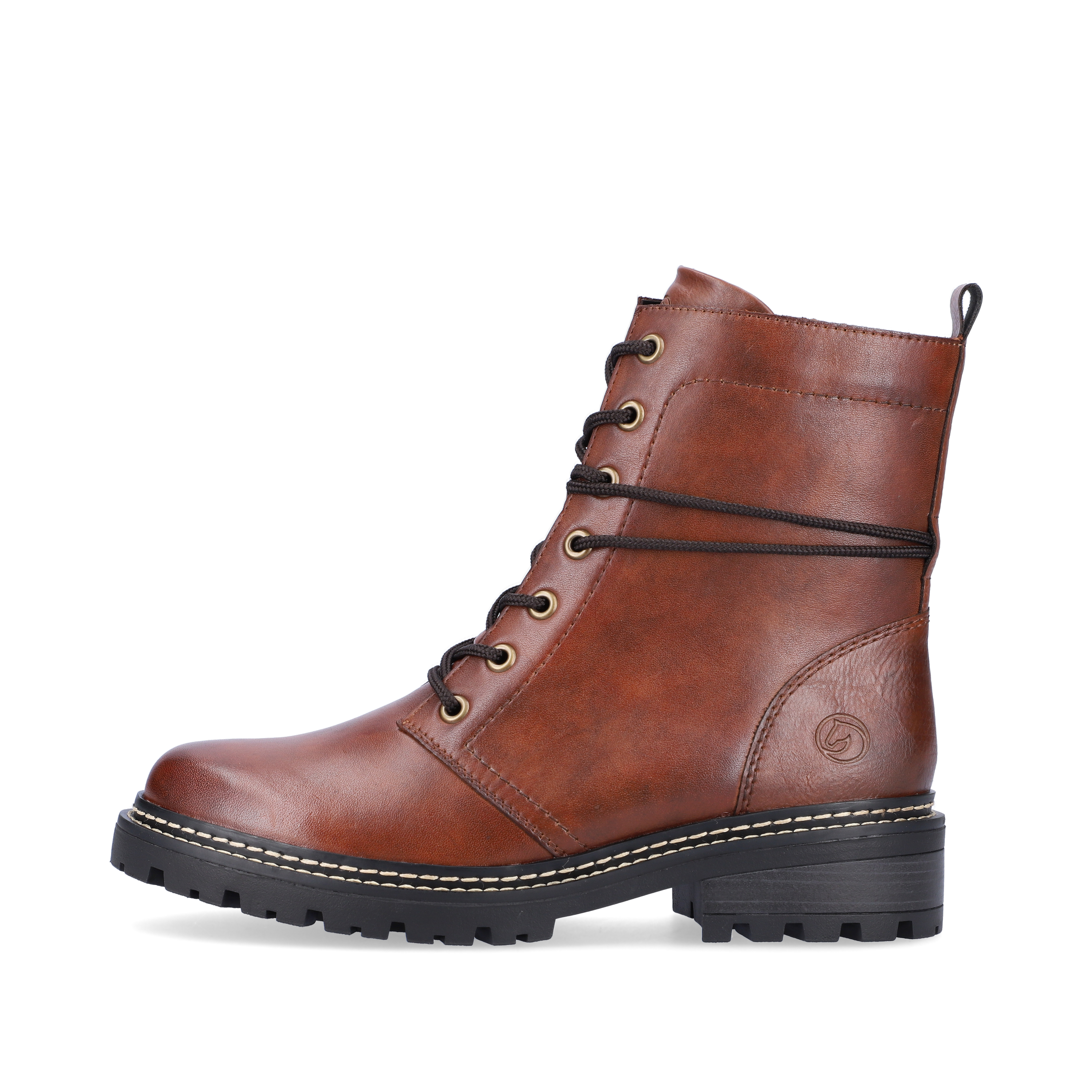 Caramel brown remonte women´s biker boots D0B75-22 with cushioning profile sole. The outside of the shoe